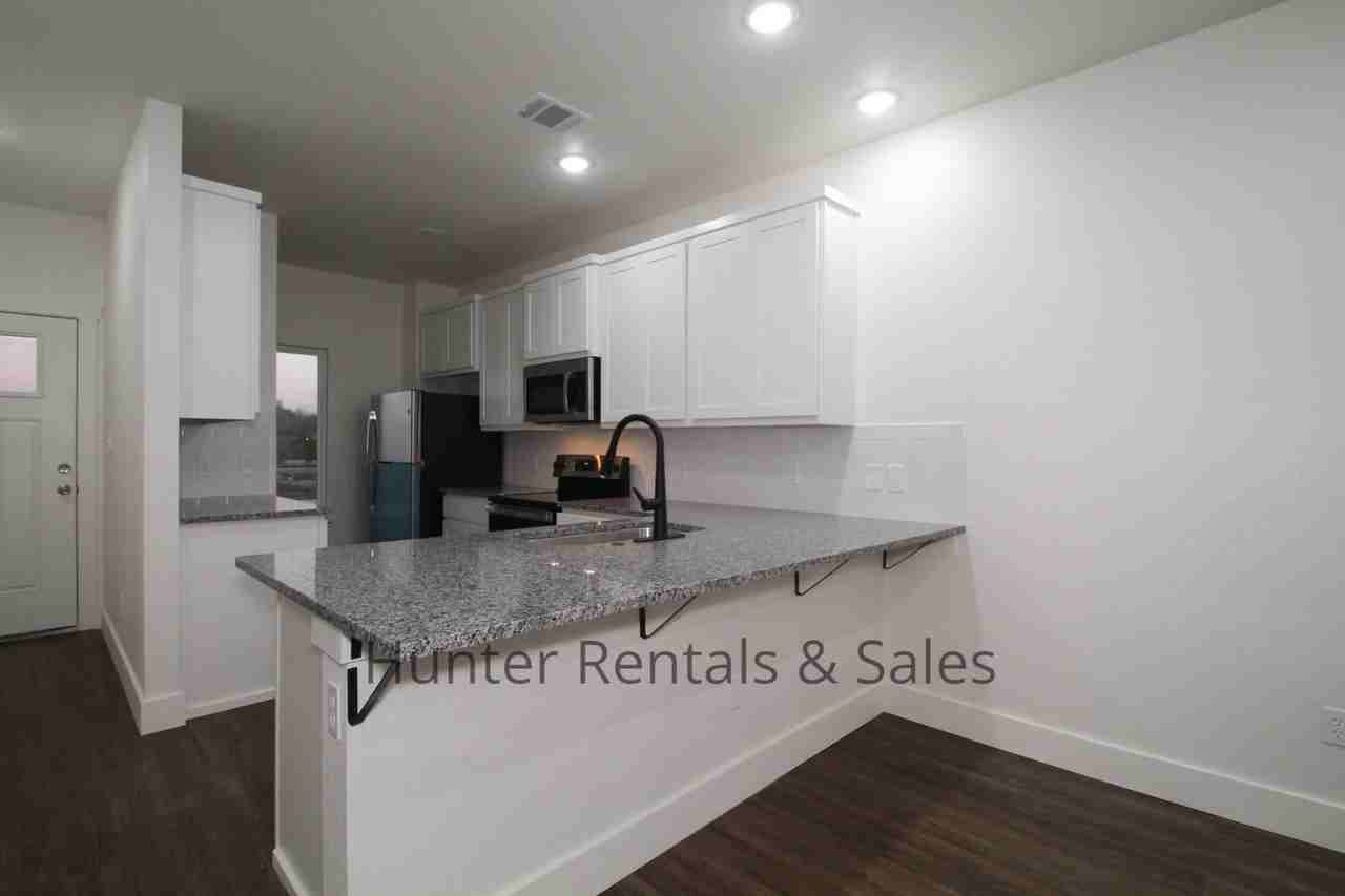 1932 Royal Loop - Photo 7 of 28