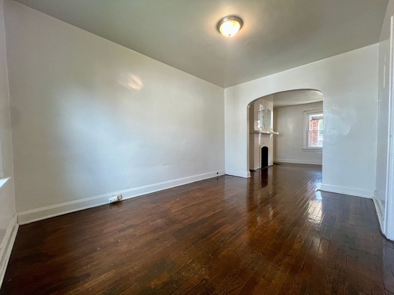 243 Halket Pl - Photo 4 of 12