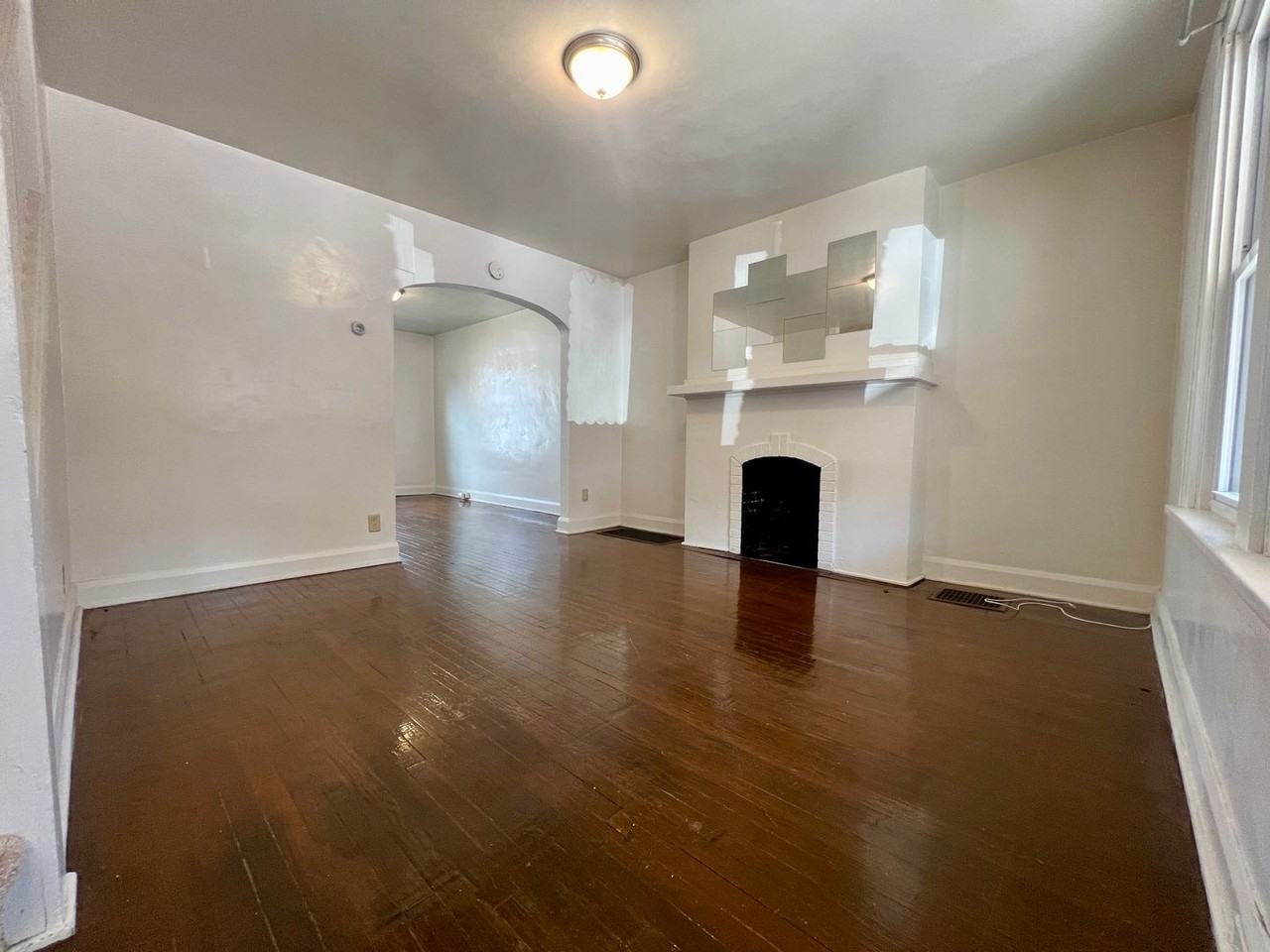 243 Halket Pl - Photo 6 of 12