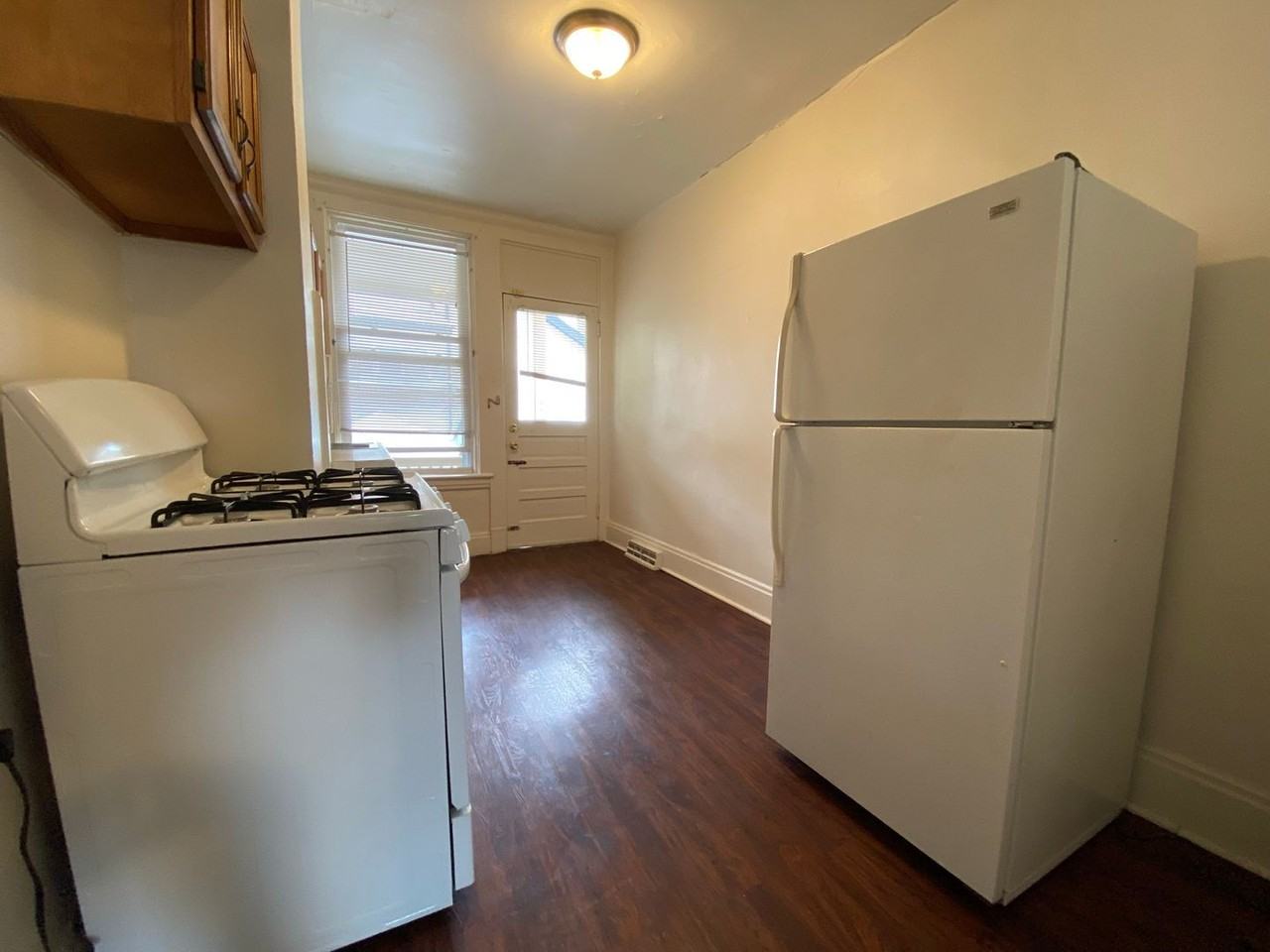 327 1/2 Semple St #2 - Photo 2 of 8