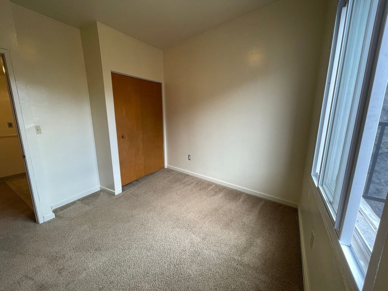 3440 Bates St #14 - Photo 7 of 8