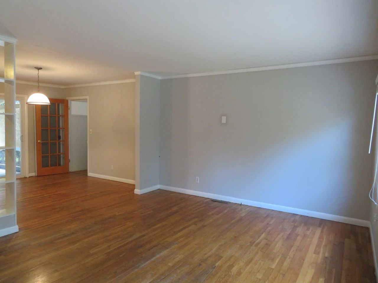 169 Winston Dr - Photo 2 of 14