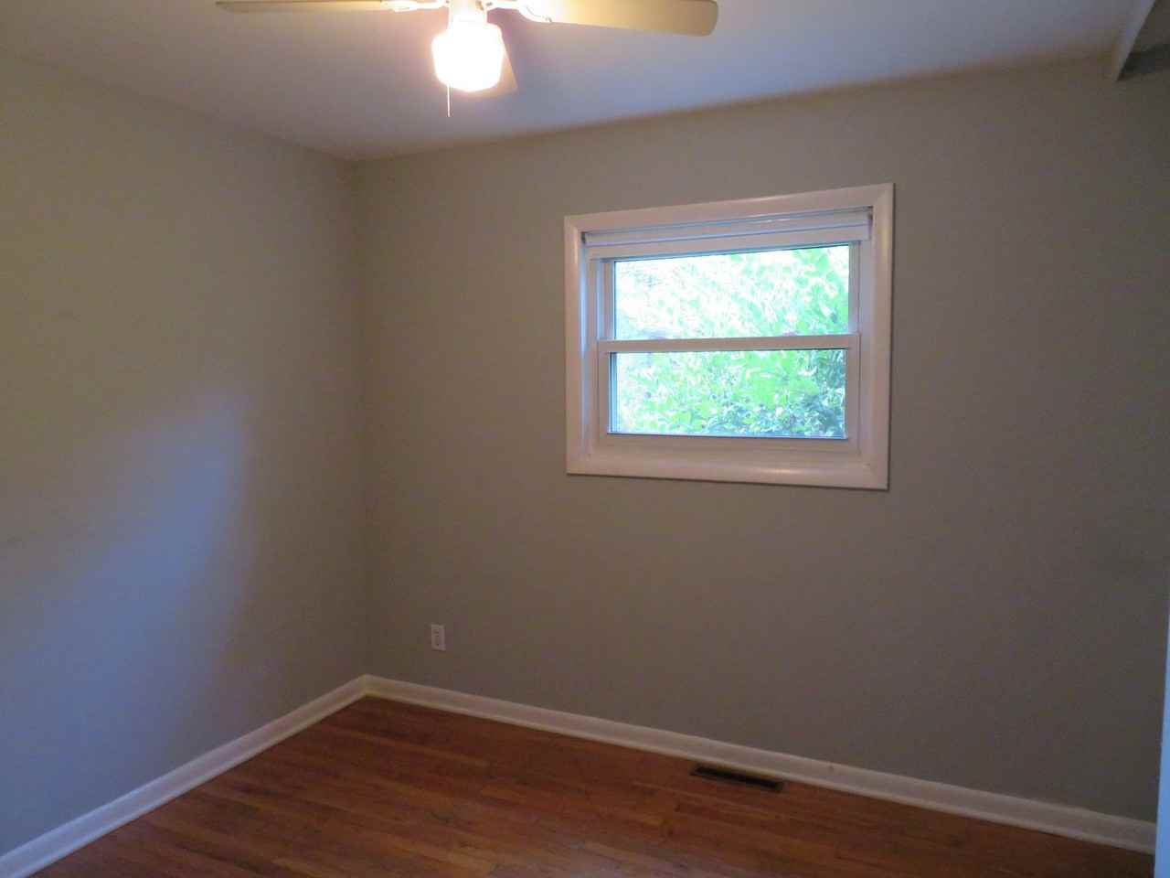 169 Winston Dr - Photo 5 of 14