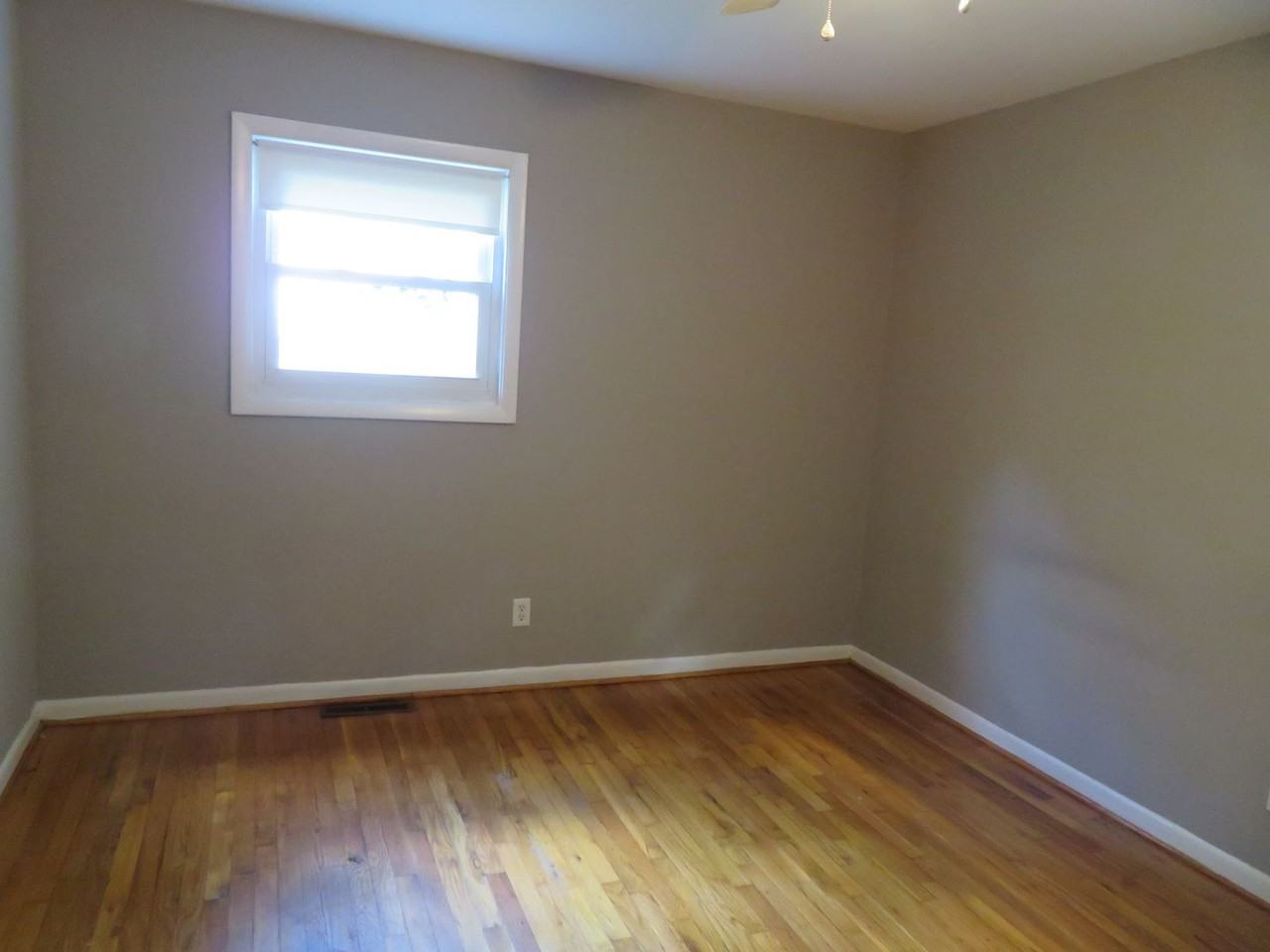 169 Winston Dr - Photo 7 of 14