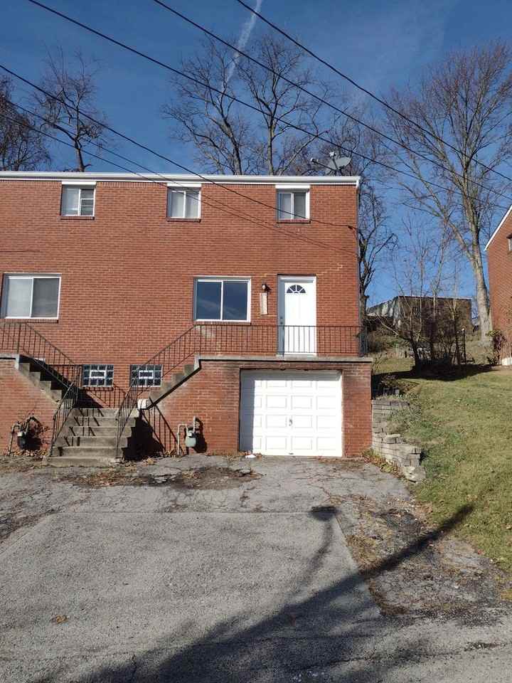 3042 Canbet Drive - Photo 2 of 33