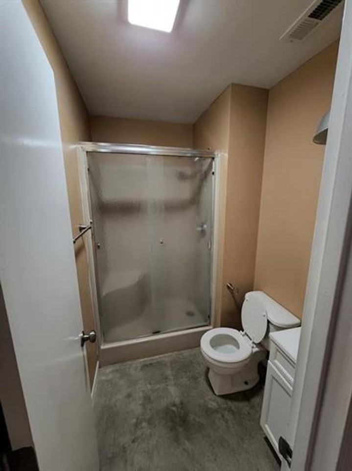 520 S Nichols Ave #D - Photo 3 of 7