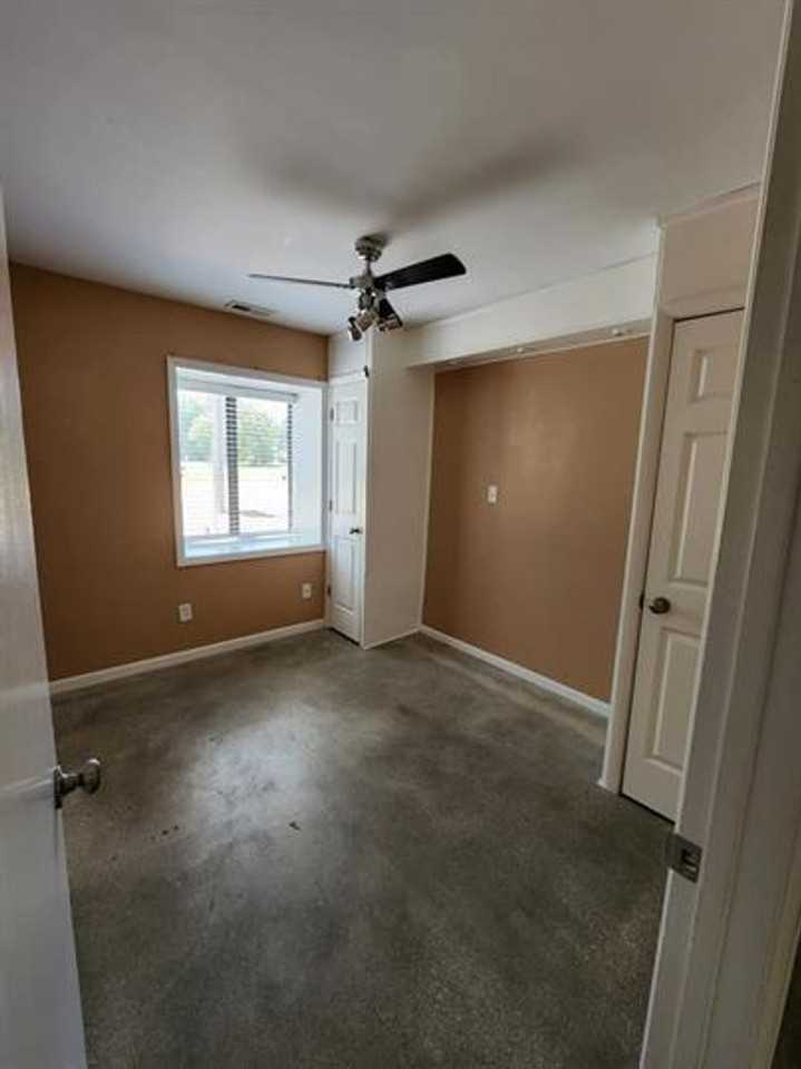 520 S Nichols Ave #D - Photo 6 of 7