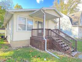 featured image of 413 Cleveland Ave