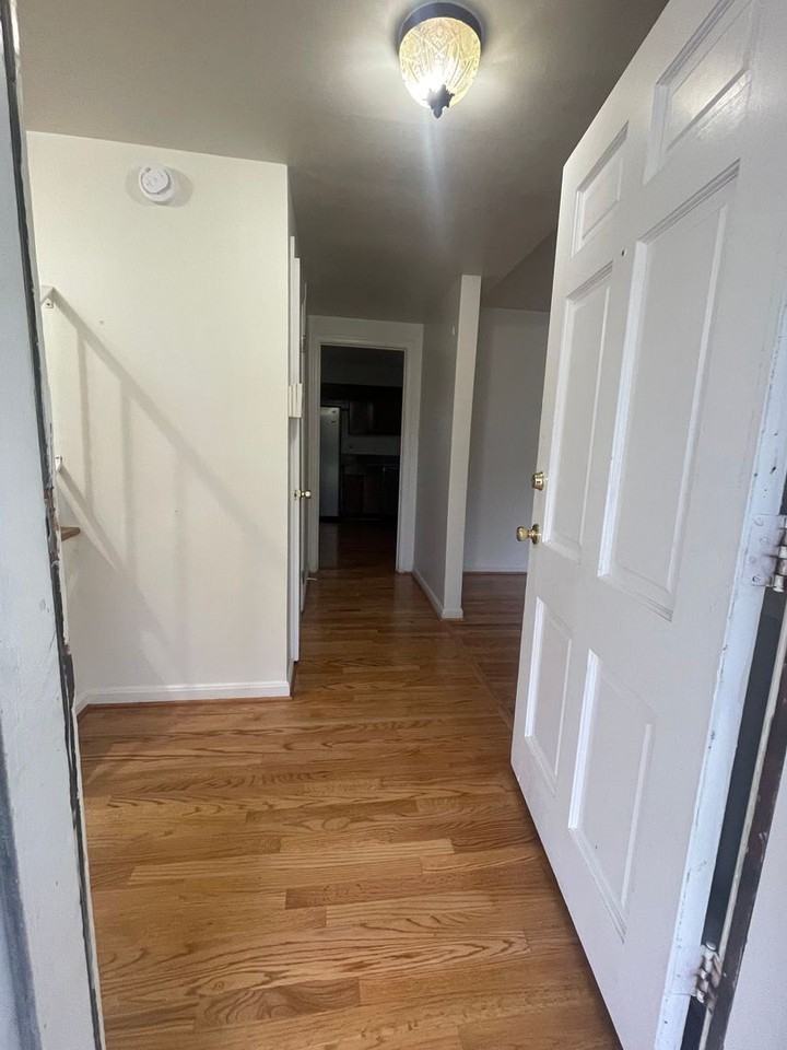 10317 Folk Street - Photo 2 of 31