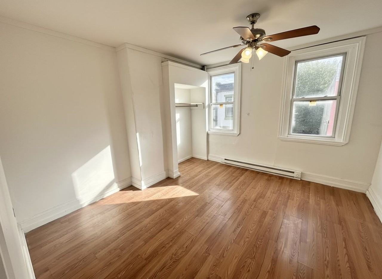 449 E Elkhart St - Photo 2 of 5