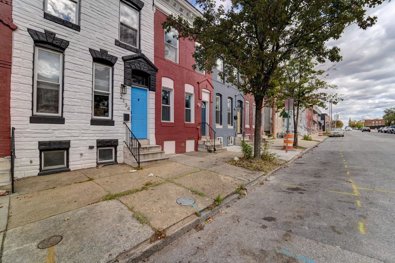 2132 W Fayette St - Photo 5 of 27