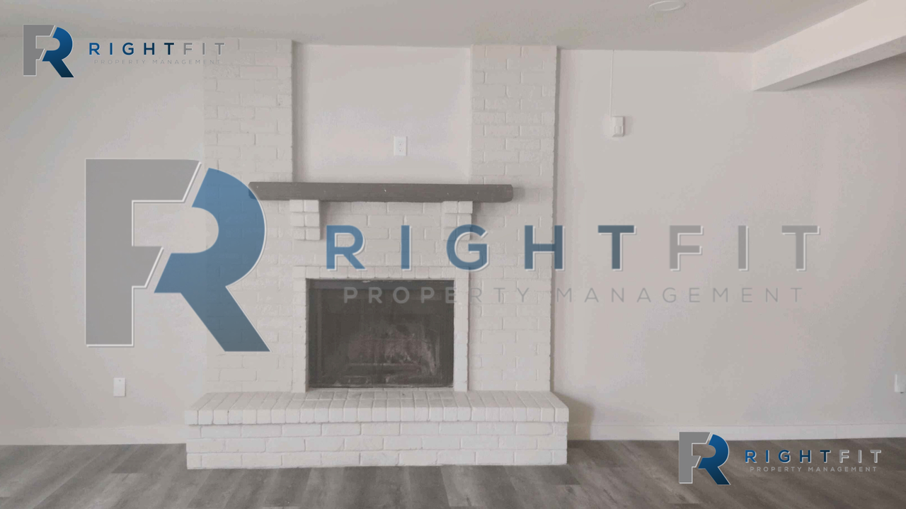 7832 Portman Ave - Photo 5 of 25