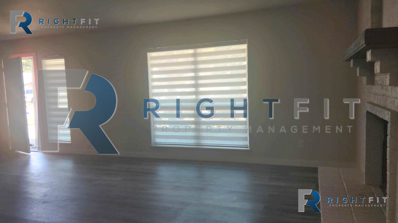 7832 Portman Ave - Photo 6 of 25