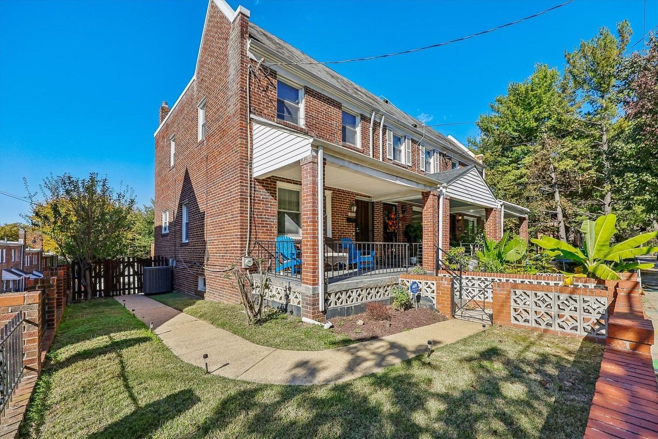 4808 Fort Totten Drive Northeast - Photo 2 of 30