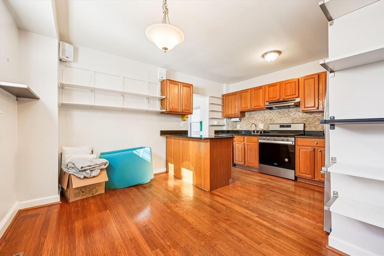 4808 Fort Totten Drive Northeast - Photo 6 of 30