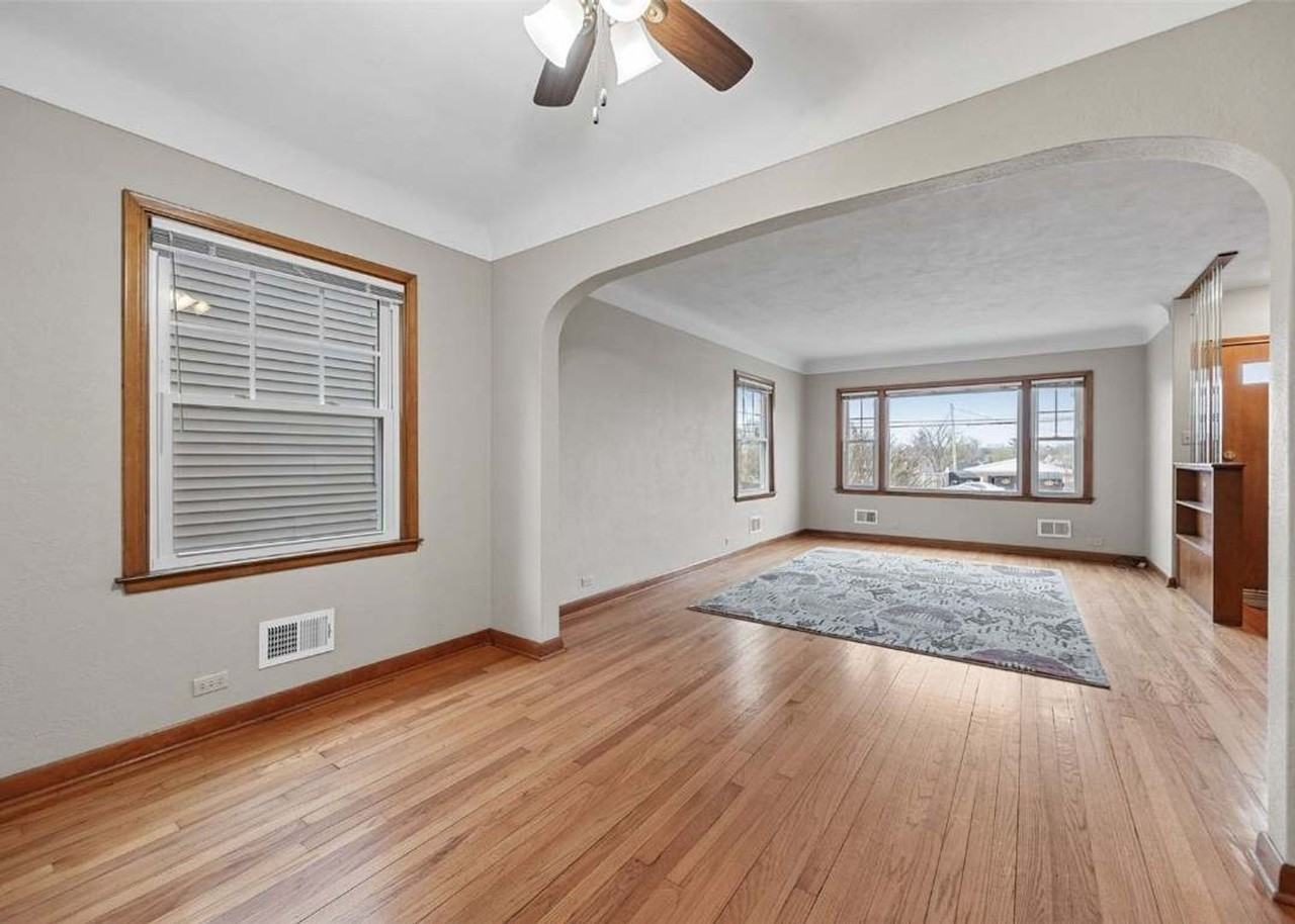 1928 A Ave Ne - Photo 5 of 21