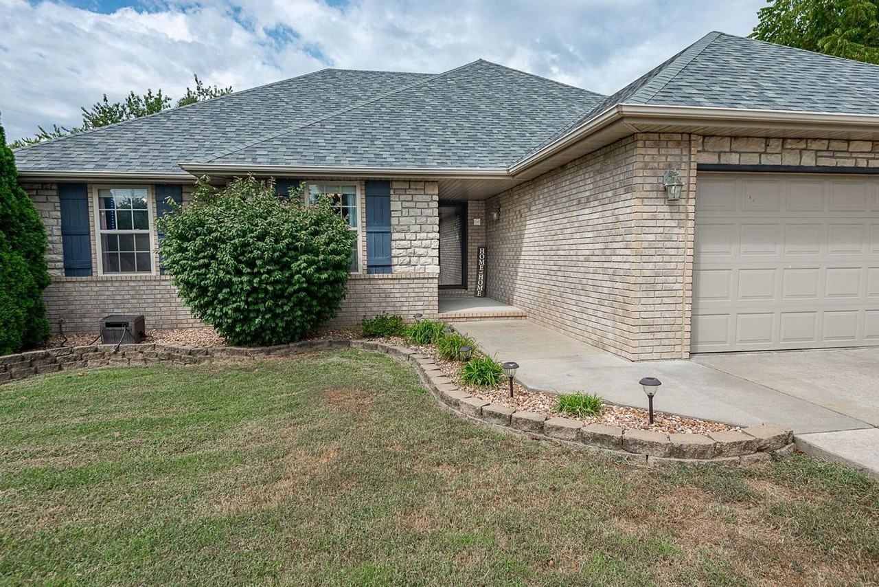 5465 S Cloverdale Ln - Photo 2 of 41