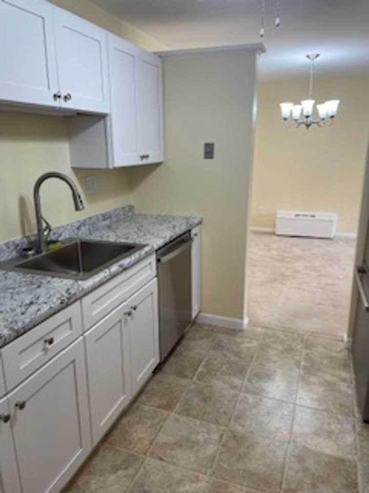 57 Westridge Road #B9 - Photo 3 of 16