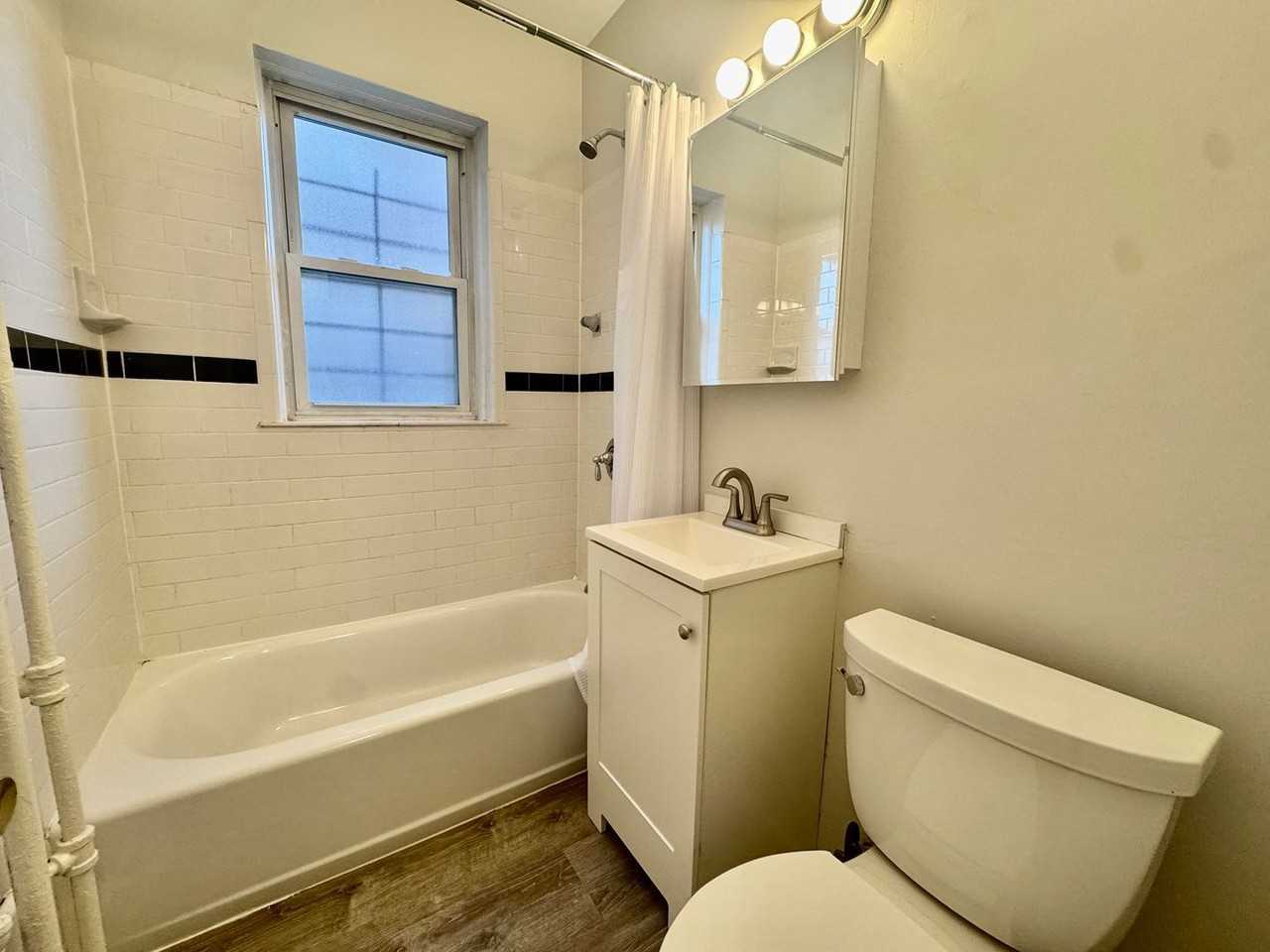 1608 Commonwealth Ave - Photo 4 of 13