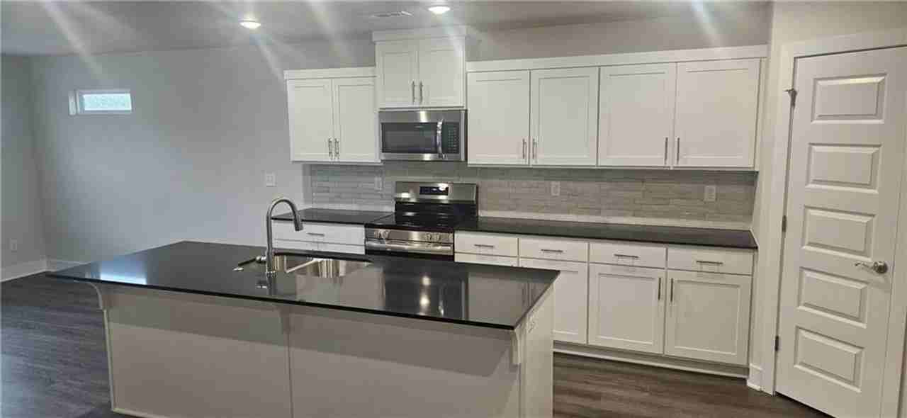 516 S Benchmark Ln - Photo 3 of 19