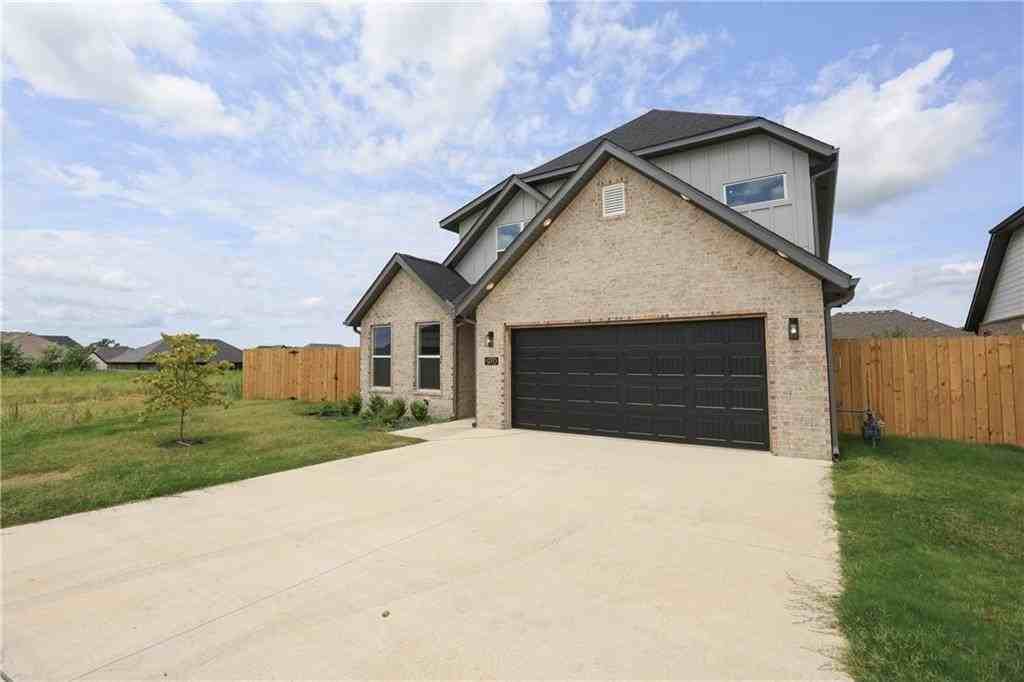 970 Moksha St - Photo 3 of 36