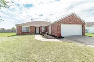 805 Sw Sandrock Rd - Photo 1 of 1