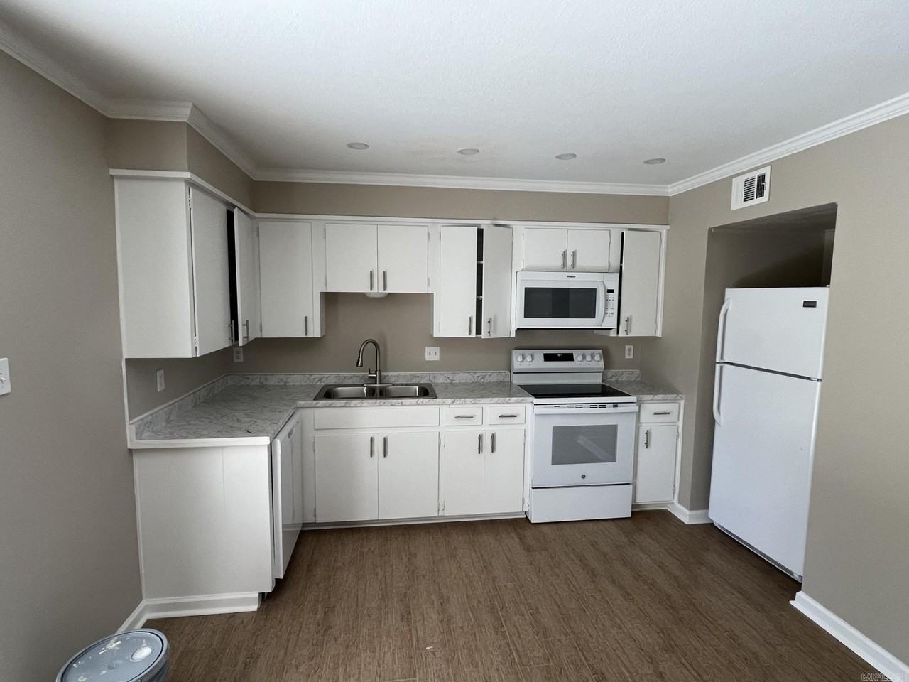 9019 N Rodney Parham Rd - Photo 5 of 7