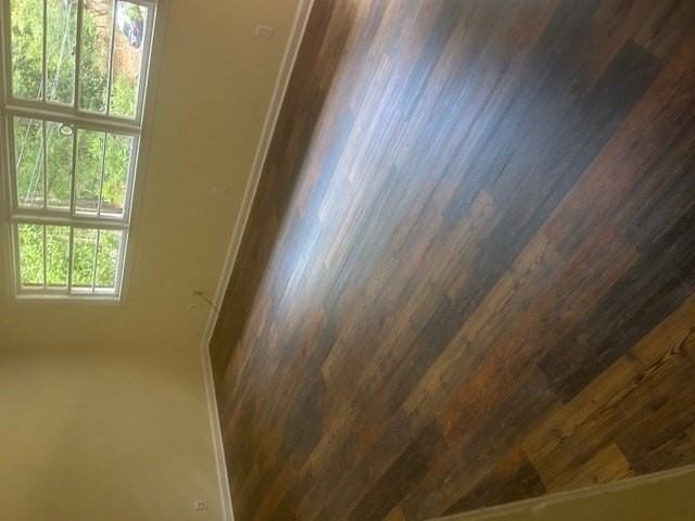 1127 Club House Rd - Photo 3 of 7