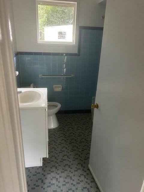 2727 Rice St - Photo 3 of 5