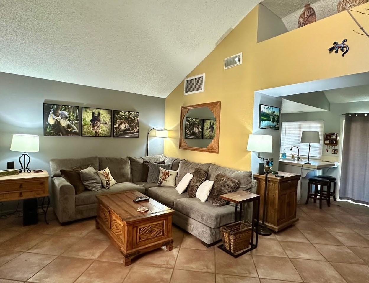 42275 Omar Pl - Photo 4 of 32