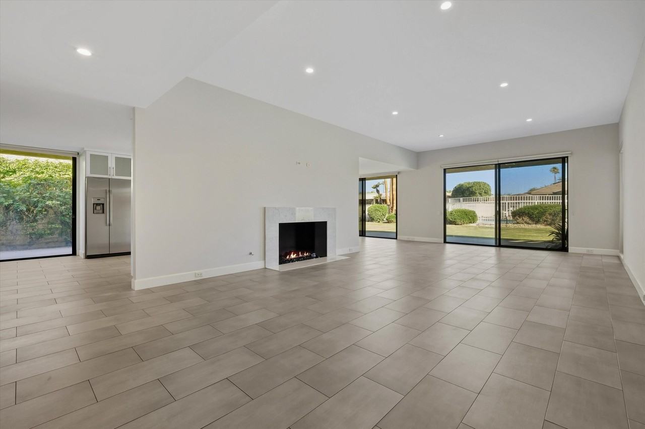 47 Cornell Dr - Photo 2 of 36