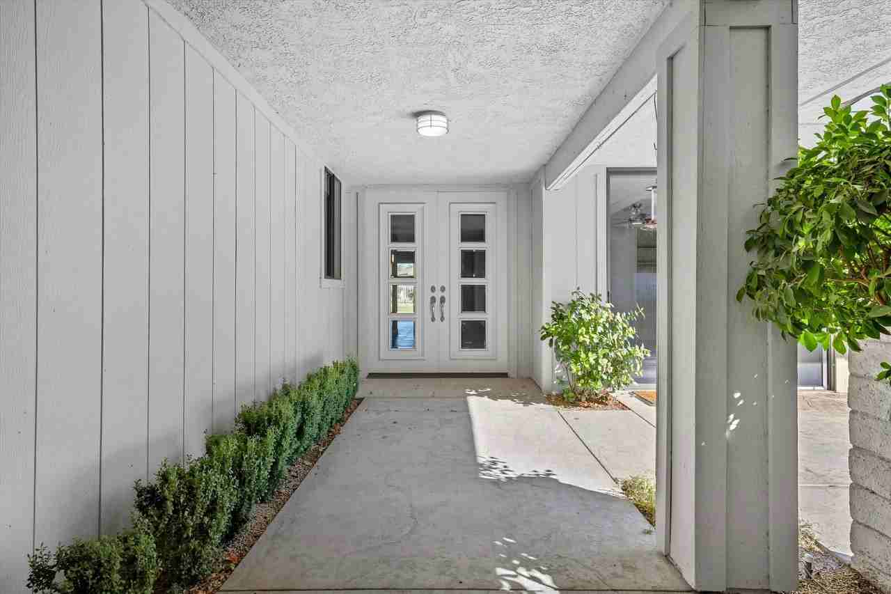 47 Cornell Dr - Photo 7 of 36