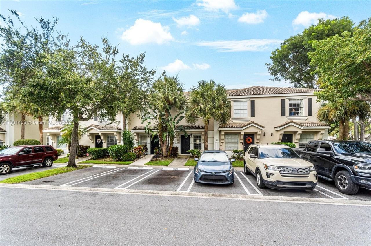 4990 Palmbrooke Circle - Photo 2 of 16