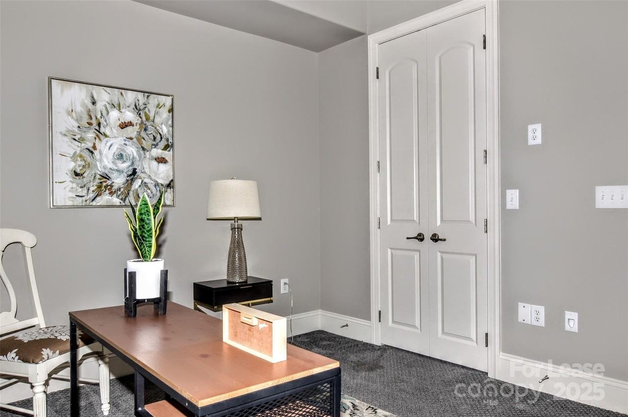 4625 Piedmont Row Dr Unit 503 #503 - Photo 7 of 14