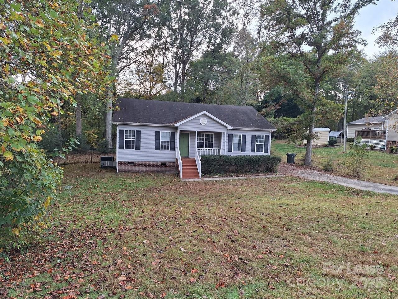 228 Sheffield Drive - Photo 3 of 20