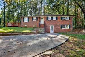 featured image of 2289 Addison Rd Ne