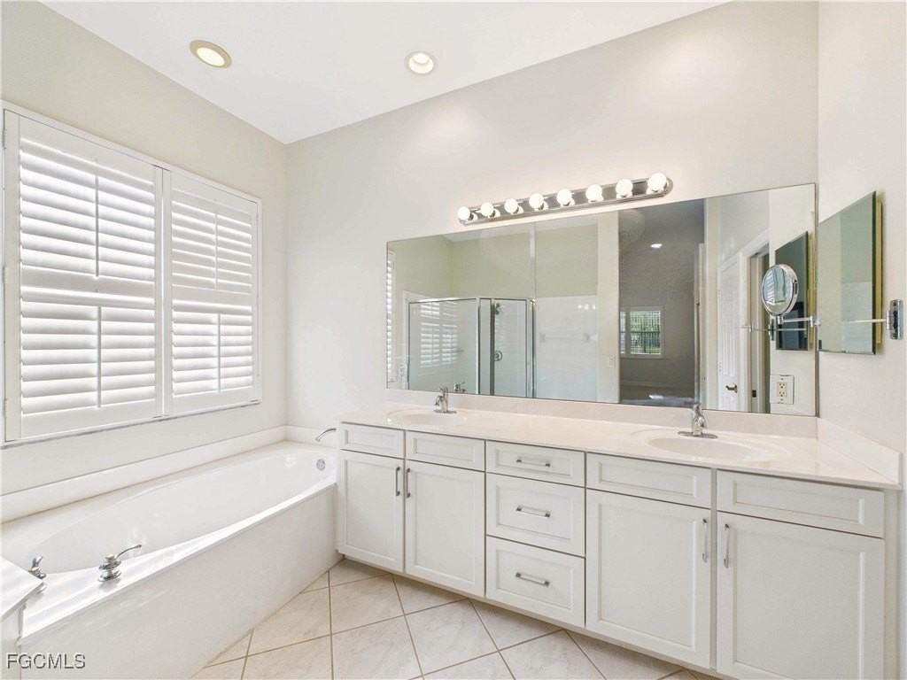 21809 Masters Cir - Photo 5 of 31