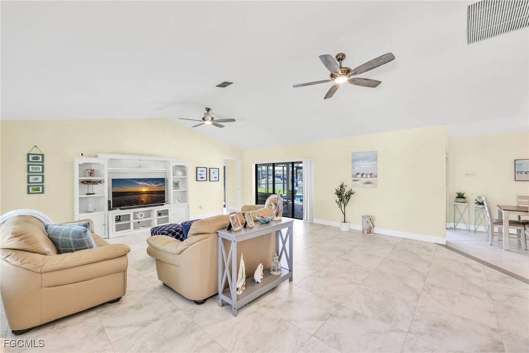 5032 Skyline Blvd - Photo 2 of 37