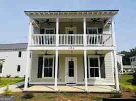 featured image of 105 Gardenia #105B