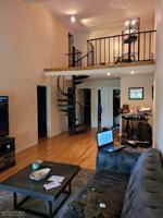 featured image of 28 Sunrise Dr