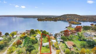 316 Beach Dr - Photo 1 of 1
