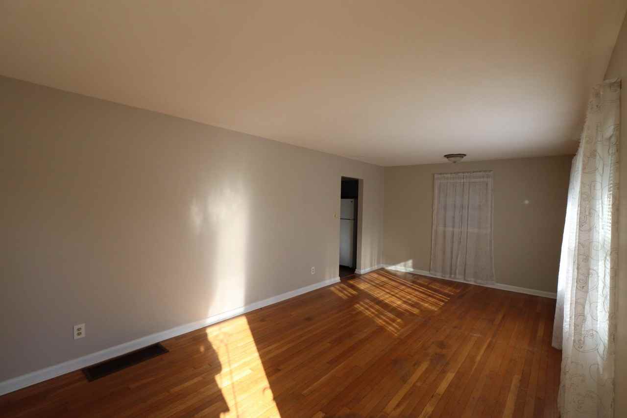 501 Westerfield Way - Photo 3 of 21