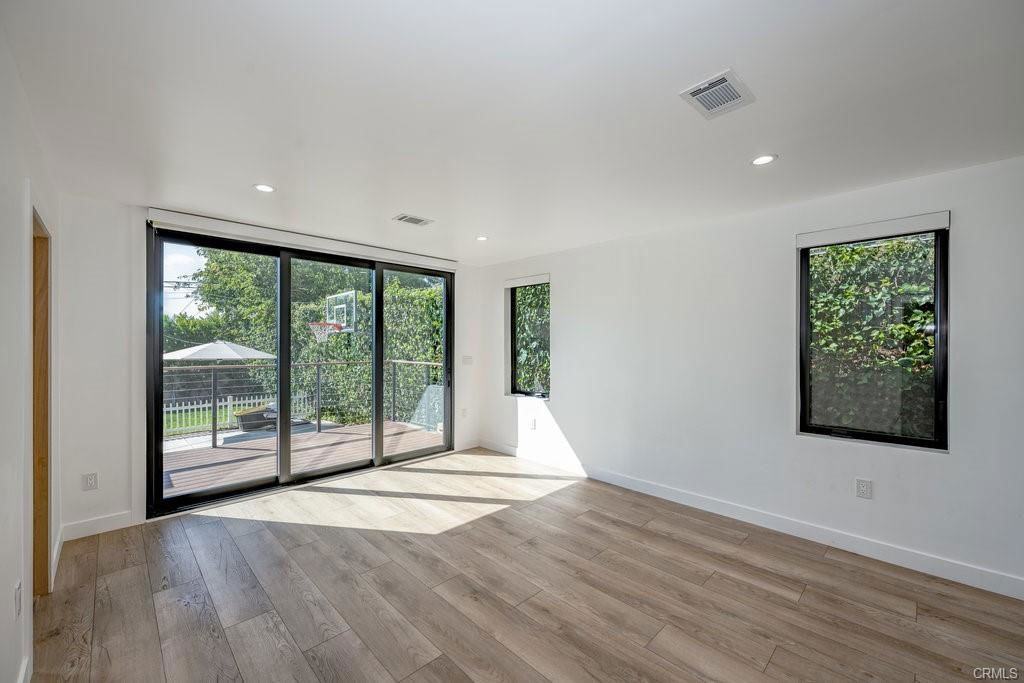1948 Phillippi Street - Photo 3 of 8