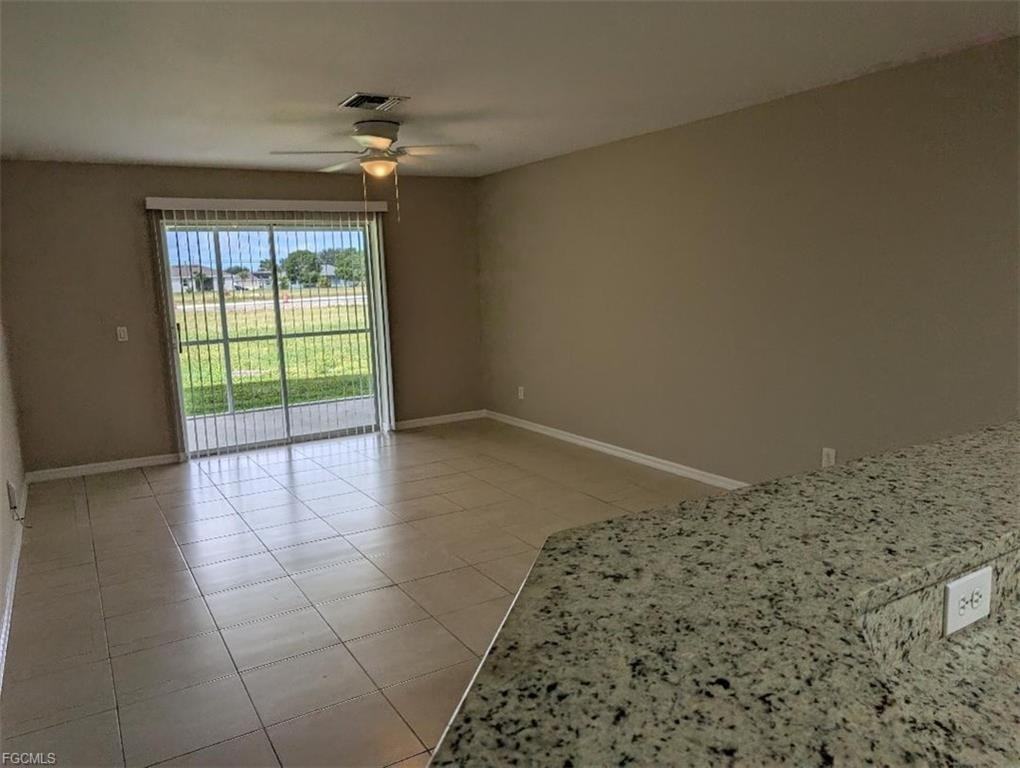 1828 Ne 8th Pl - Photo 6 of 8