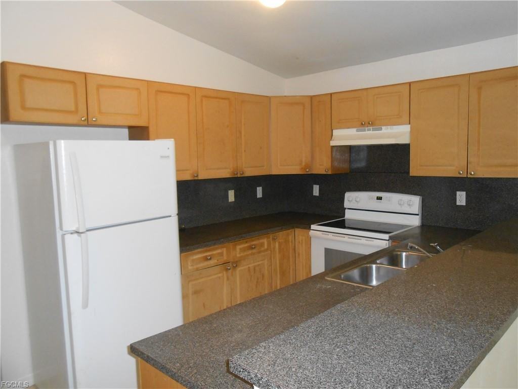 4944 Golfview Boulevard - Photo 6 of 8