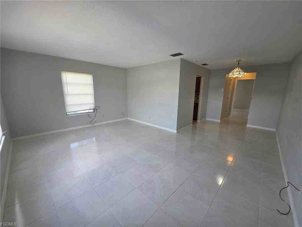 24 Temple Ct - Photo 3 of 8