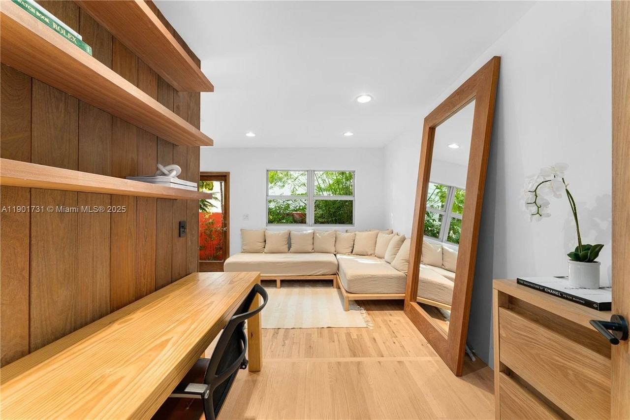 226 Jefferson Ave #1 - Photo 3 of 27