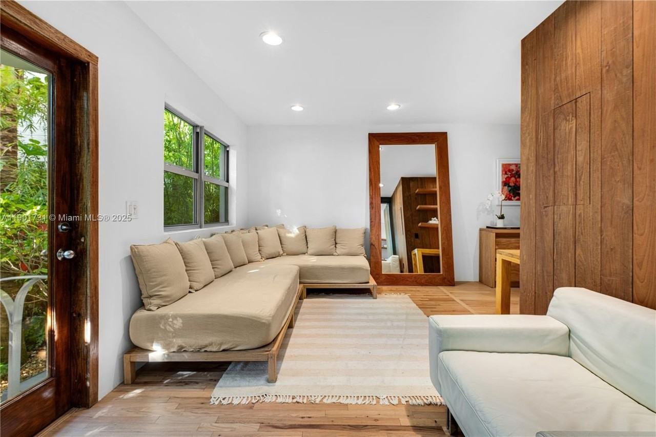 226 Jefferson Ave #1 - Photo 7 of 27