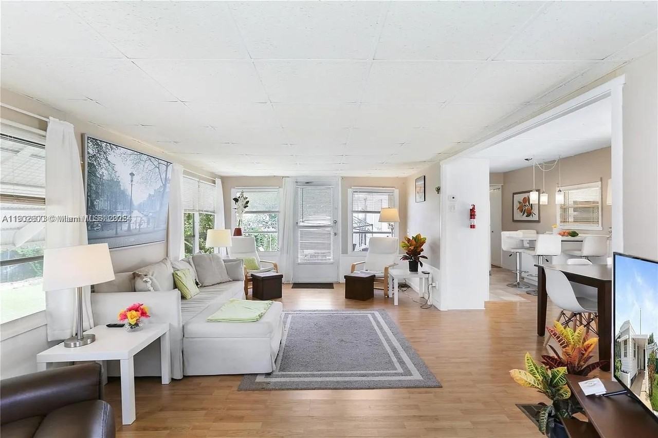 8616 Southwest 16th Place #8616 - Photo 2 of 21