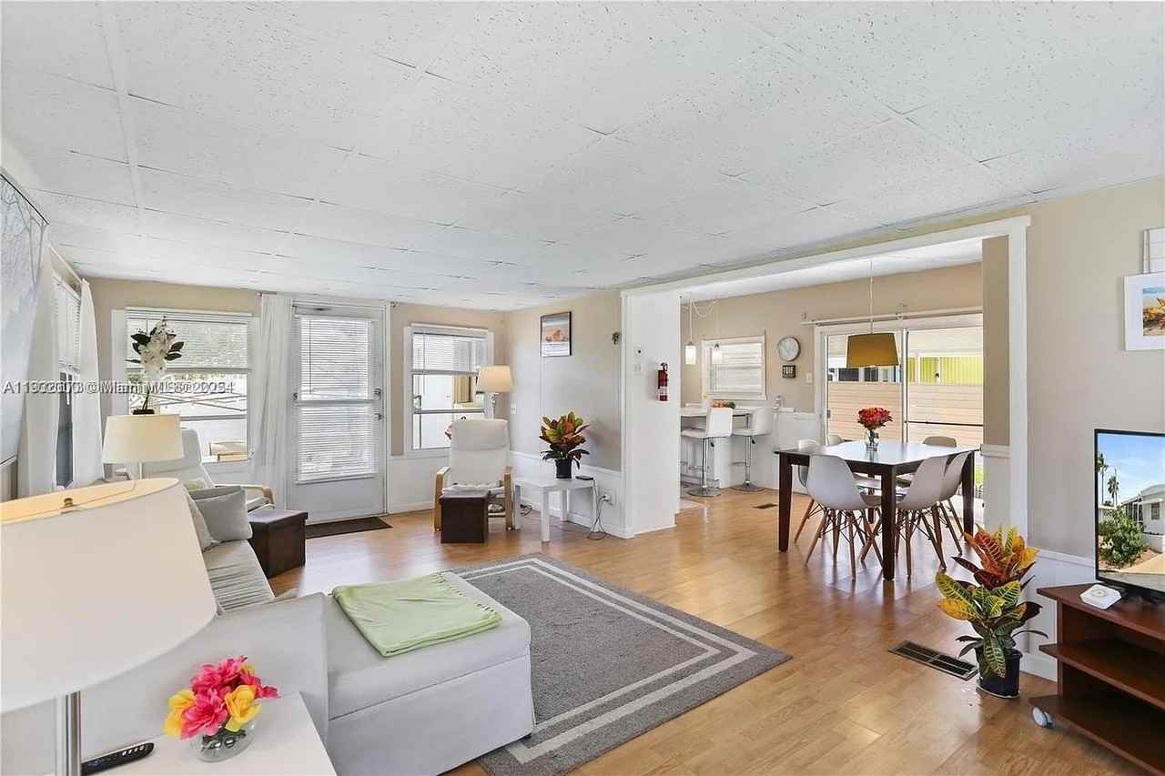 8616 Southwest 16th Place #8616 - Photo 3 of 21